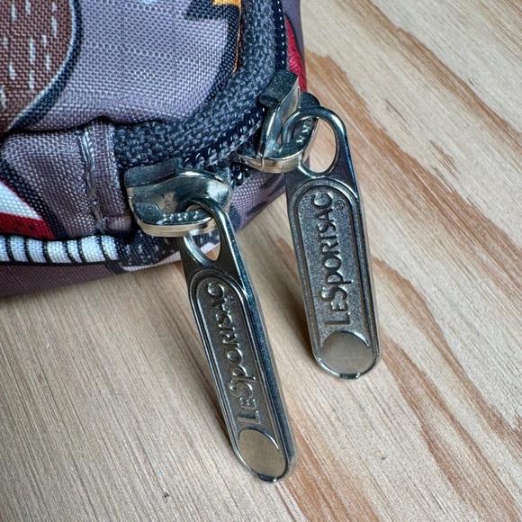 LᴇSᴘᴏʀᴛsᴀᴄ Sᴍᴀʟʟ Zɪᴘᴘᴇʀ Pᴏᴜᴄʜ Wʀɪsᴛʟᴇᴛ ɪɴ Fᴏʀᴇsᴛ Pᴀᴛᴛᴇʀɴ Oᴡʟ ᴀɴᴅ Fᴏx Pʀɪɴᴛ - Picture 9 of 16